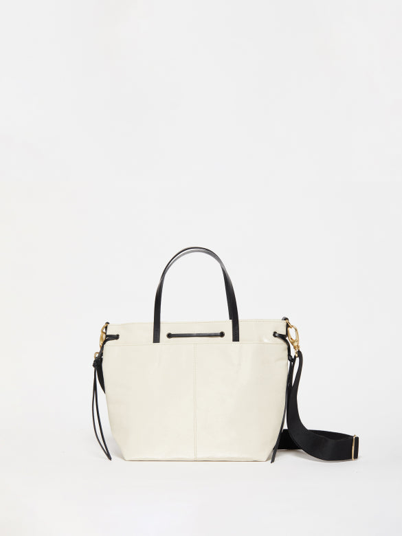 Jack Gomme Emy Handbag in Crema & Black – venusandvetiver